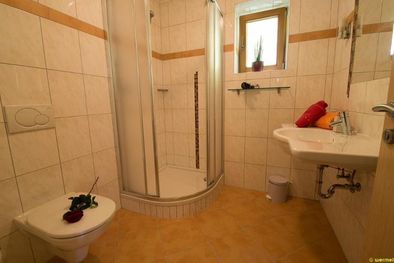 Ferienwohnung In Леоганг Экстерьер фото